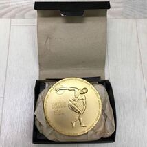 保管品【記念メダル】1964年 東京オリンピック 記念メダル ナショナルテレビ 直径/約9.5cm 重量/約94g_画像2