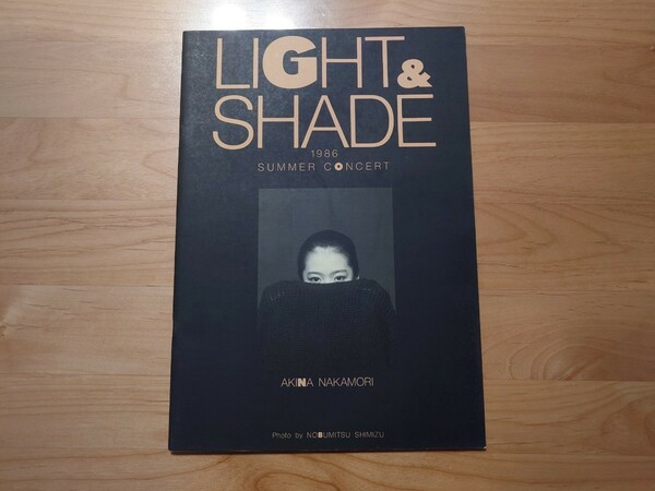 ★中森明菜 Akina Nakamori★Light And Shade 1986★Summer Concert★サマーコンサートパンフレット★concert brochure★裏表紙経年汚れ