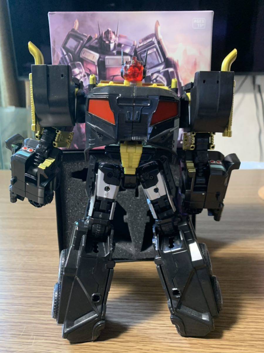 BLZ-08U BEELZEBOSS - UNLEASHED FURY CUSTOM KIT ユナイト