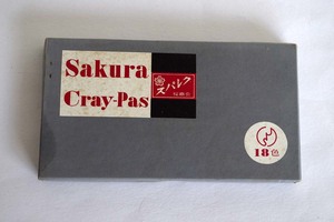 古い桜クレパス桜商会１８色キャラクター文具オシャレ広告レトロ雑貨レア・アイテム箱のデ ザインも昭和で素敵ストック品ですがジャンク