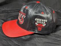 NBA Chicago Bulls シカゴ ブルズ 1996 Vintage Leather本革 Snapback キャップ フリーサイズ_画像2