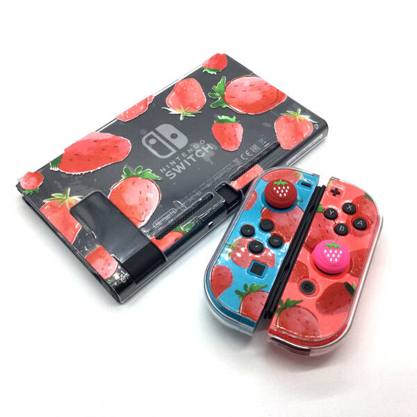 F33匿名配送・Switch ハードケース　クリア　苺　スティックカバー付