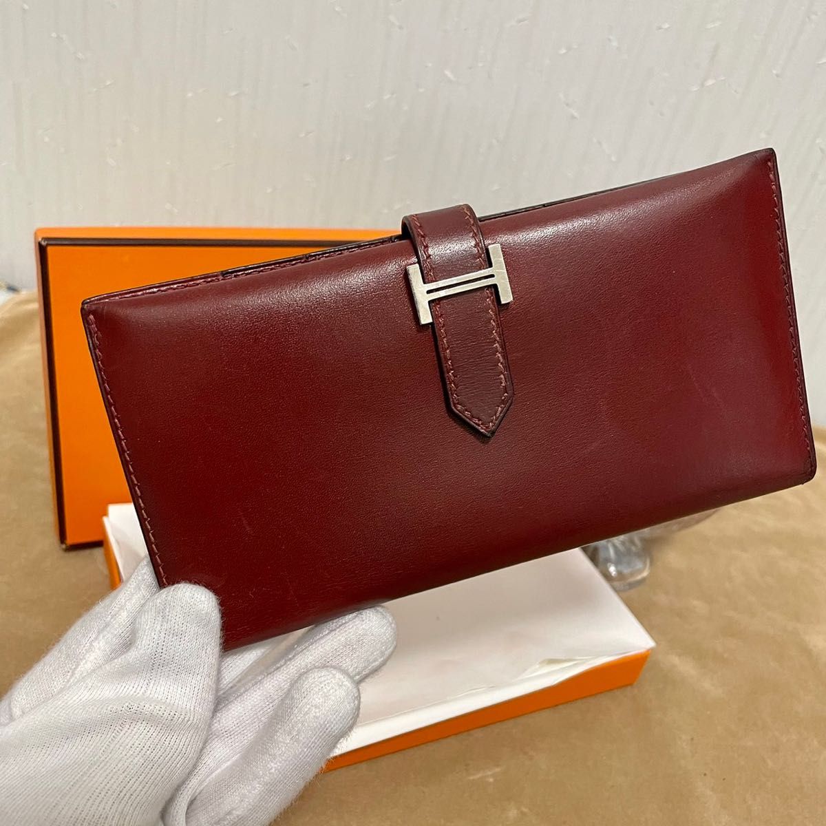 輸入販売 HERMES エルメス 【極美品】 ベアン ボックスカーフ 長財布