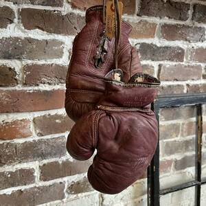 [vintage] boxing glove store furniture antique old tool antique US old clothes Vintage in dust real miscellaneous goods in dust real 