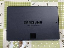 ST99 新品近い Samsung製 サムスン 高信頼　2.5インチ　SSD 870 QVO 1TB 1000GB_画像1