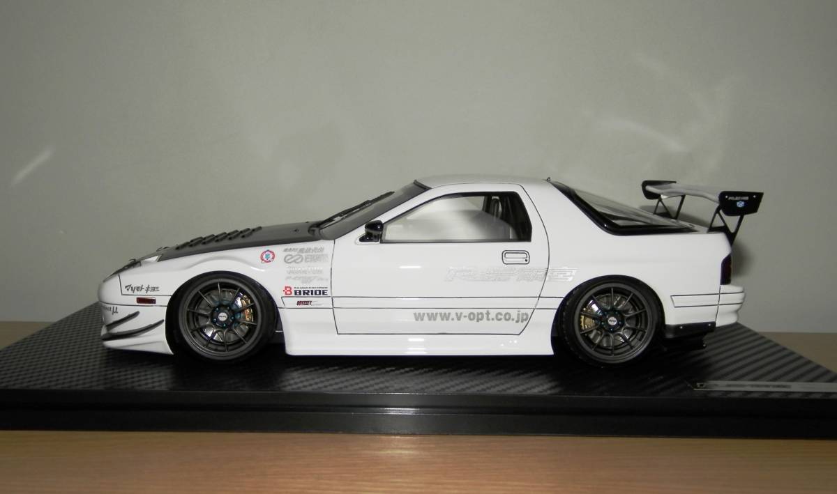 イグニッションモデル IG1517 1/18 Mazda RX-7 (FC3S) RE Amemiya