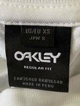 メンズ・新品【OAKLEY★オークリー】Tシャツ・バックプリント・ホワイト・薄手素材・Sサイズ（やや大きめ）_画像8