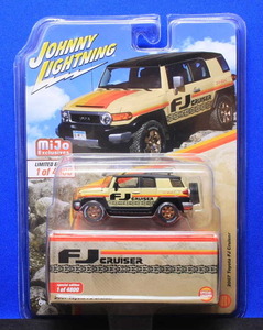 1/64 Johnny Lightning 2007 Toyota FJ Cruiser ( бежевый )mijo ограничение *