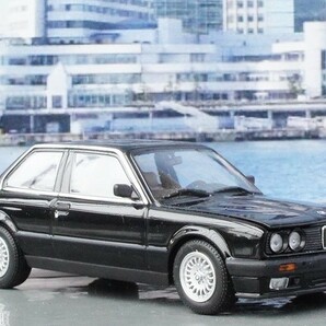 ミニチャンプス 1/43 1989 BMW 320i 3シリーズ E30 黑 クーペ 2代目 後期型 431 024000 Minichamps PMA ボンネット開閉可能 送料無料の画像7