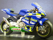  【未開封品】 1/24 ホンダ RC211-V 加藤大治郎 ＃74 HONDA RC 211v 2003 MotoGP ixo ☆ライダー＆マシ－ン解説冊子付き外箱入り_画像5