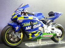  【未開封品】 1/24 ホンダ RC211-V 加藤大治郎 ＃74 HONDA RC 211v 2003 MotoGP ixo ☆ライダー＆マシ－ン解説冊子付き外箱入り_画像4