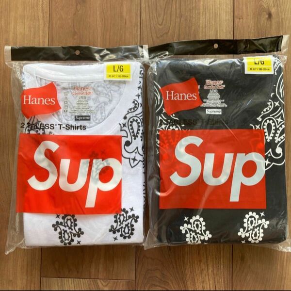 シュプリーム ヘインズ バンダナ タグレス Tシャツ サイズ　L 白1枚、L黒1枚の2枚組新品未使用です。