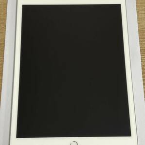【美品】iPad第8世代 MYMM2J/A 128GB シルバーの画像2