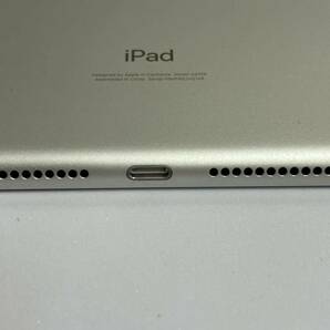 【美品】iPad第8世代 MYMM2J/A 128GB シルバーの画像3