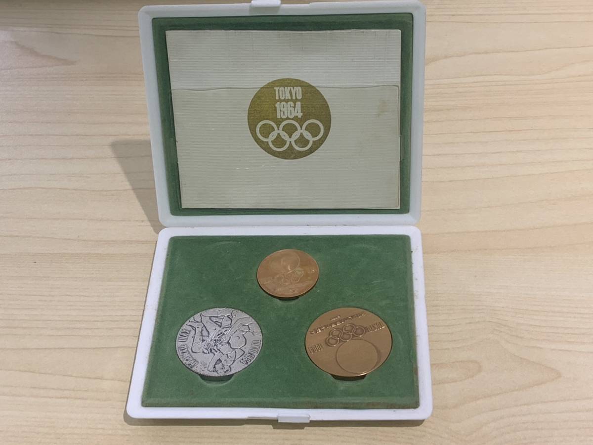 1964 東京オリンピック記念メダルの値段と価格推移は？｜26件の売買