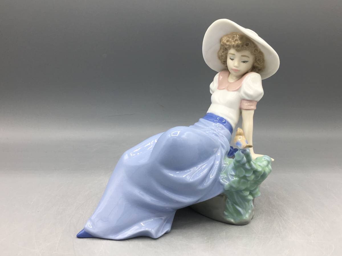 2023年最新】ヤフオク! -リヤドロ 女性の中古品・新品・未使用品一覧