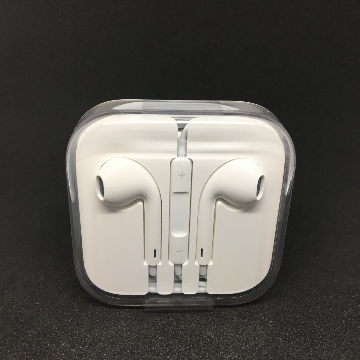 □ 送料無料 未使用 Apple 純正 EarPods with 3.5mm Headphone Plug
