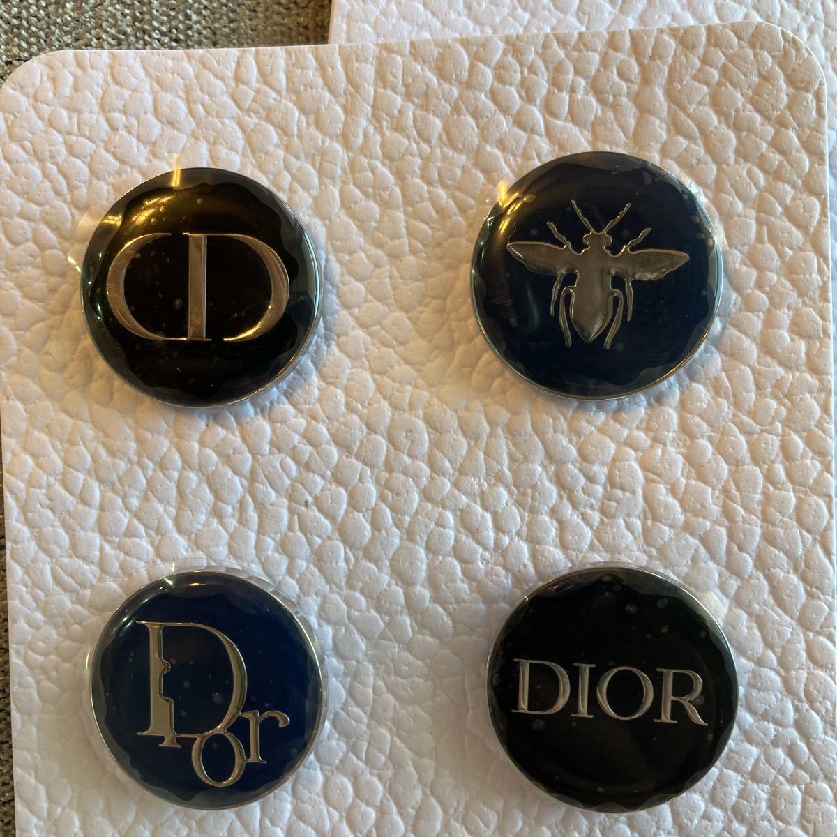 DIOR/Dior/クリスチャンディオール/ピンバッジ4個セット/ノベルティ