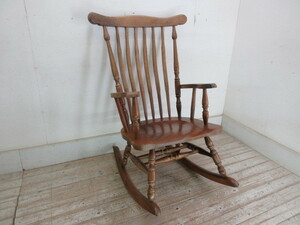古い秋田木工のロッキングチェアF398　　　　アンティークAkimoku椅子店舗什器カフェ什器無垢材古家具