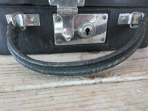 古い小さな革トランクN498　　　　アンティークディスプレイカバン帆布鞄船トランク店舗什器カフェ什器無垢材古家具_画像8