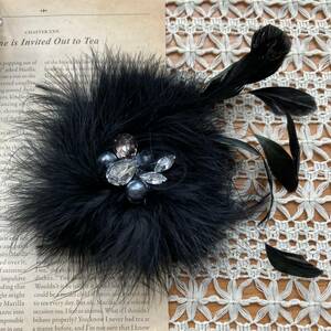  Vintage corsage black black feather fur biju-*vintage jewelry accessories A156