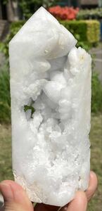  white druzy natural stone tower free foam Sale