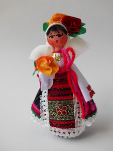ブルガリア 人形 民族衣装 女の子 ローズエッセンス付き 01613