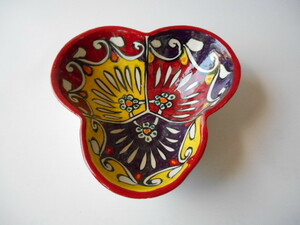 ウズベキスタン 陶器 小鉢 三角 ハンドメイド 009-6
