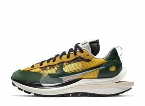 ナイキ　NIKE SACAI × VAPOR WAFFLE "TOUR YELLOW GORGE GREEN SAIL" CV1363-700