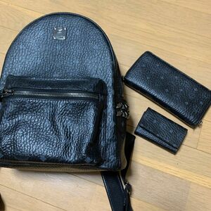 mcm リュック　キーケース 財布