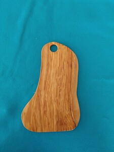 オリーブの木　カッティングボード　まな板　サービングボード ②
