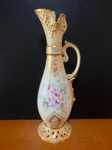 ドマン花瓶　飾花器
