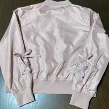 中古　キッズ女の子　長袖ジャケット　ジップアップ　ピンク　サイズ150㎝_画像2