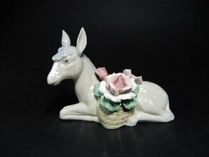 PORCELANAS MIQUEL REQUENA S.A　『馬と花』　高さ約13cm　陶器人形　スペイン製　フィギュリン　置物　コレクション　M-160