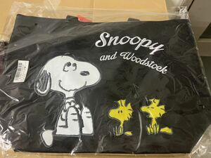  новый товар не использовался Snoopy Peanuts большая сумка вышивка выше like плечо .. возможность черный чёрный кожзаменитель 