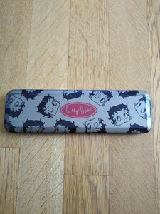 株式会社サンリオ　Betty Boop　 ベティー　ペンケース