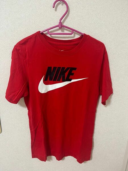 NIKE TシャツAR5005-657 赤