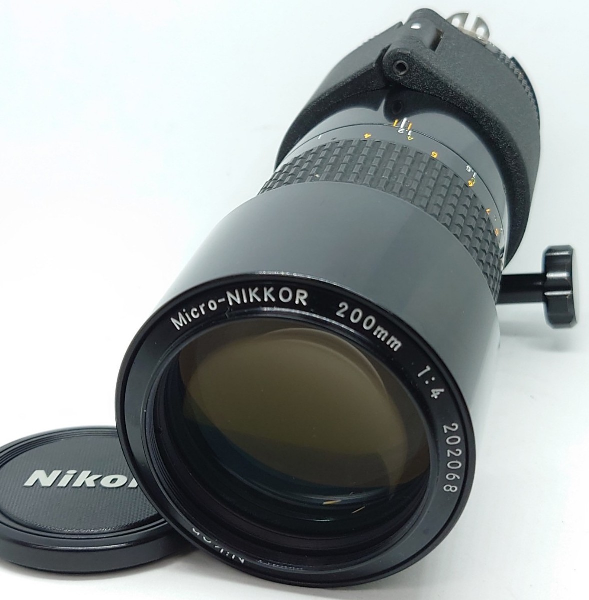 Nikon Ai Micro-NIKKOR 200mm F4 ズームレンズ-