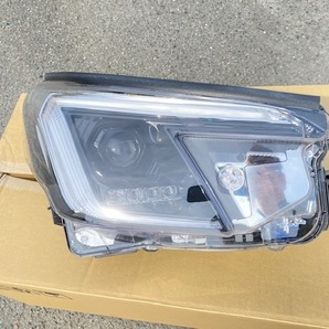 現行型 SKE フォレスター Ｅ－ＢＯＸＥＲ ＡＤＶＡＮＣＥ 右ライト ＬＥＤ 割れキズ無し！美品！！Ｅの画像5