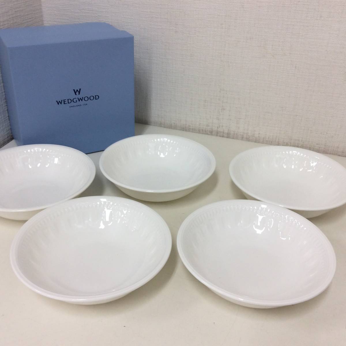 ヤフオク! -「ウェッジウッド コロシアム」の落札相場・落札価格