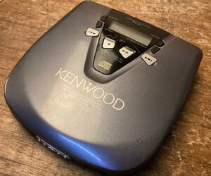 CC-9878■送料無料■KENWOOD ケンウッド CD ポータブル ディスク プレーヤー 再生 オーディオ機器 DPC-971 262g●ジャンク扱い/くGOら