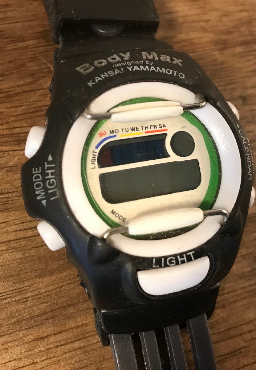 82%OFF!】 KANSAI YAMAMOTO デジタル腕時計 jsu.osubb.ro