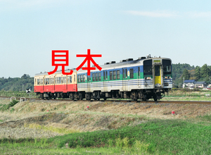 鉄道写真、645ネガデータ、167513310011、キハ38-1001＋キハ30-62、JR久留里線、俵田〜久留里、2012.11.08、（4317×3161）