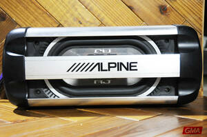 【GMA2306008】ALPINE ボックス型 パワード・サブウーファー SWE-1390 定格100W 最大出力200W アルパイン 送料込