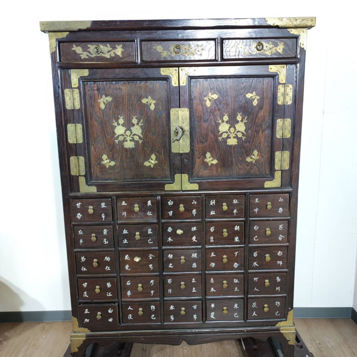 ヤフオク! -「薬箪笥」(アンティーク、コレクション) の落札相場・落札価格