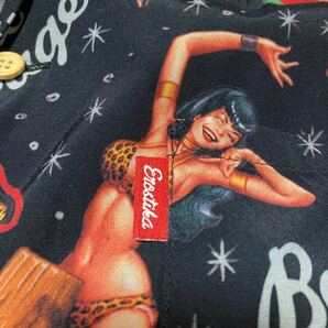 【極美品】Royal Pussy×EROSTIKA ロイヤルプッシー×エロスティカ Wネーム Bettie Page アロハシャツ ブラック Lサイズ ピンナップガールの画像6