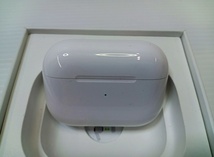 下松)Apple アップル AirPods Pro（ 第二世代） エアポッズプロ MQD83J/A ワイヤレスイヤホン ◆N2306078 KF14B_画像3