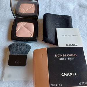 CHANEL3 point set face powder. make-up color. platinum here vu rest puff .-m[ Vintage ] new goods unused 