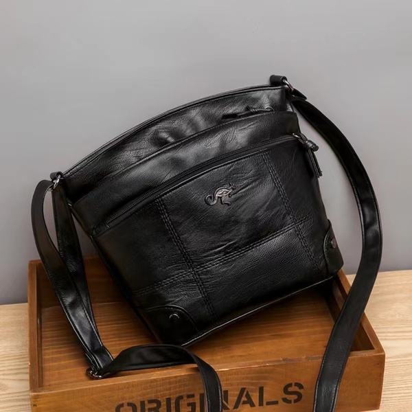 黒色　PUトートバッグ　レディスファッションショルダー鞄　 おしゃれ ファッション ハンドバッグ 軽量 斜めがけかばん