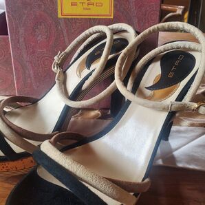 半額にお値下げ!美品本物ETRO高級パンプス